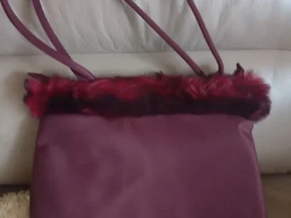 Tasche mit webpelz bordeaux
