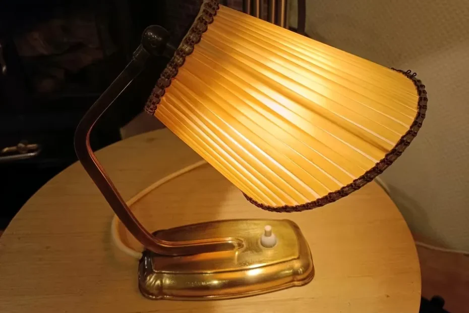 Nachttischlaepchen-Vintage-50er