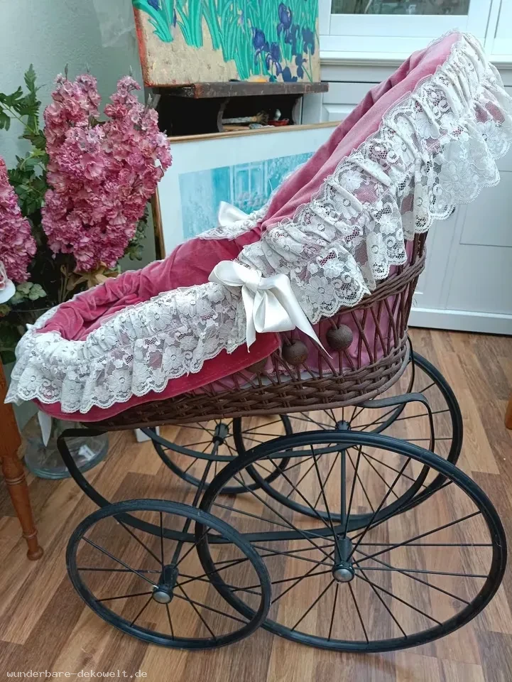 Vintage puppen stubenwagen