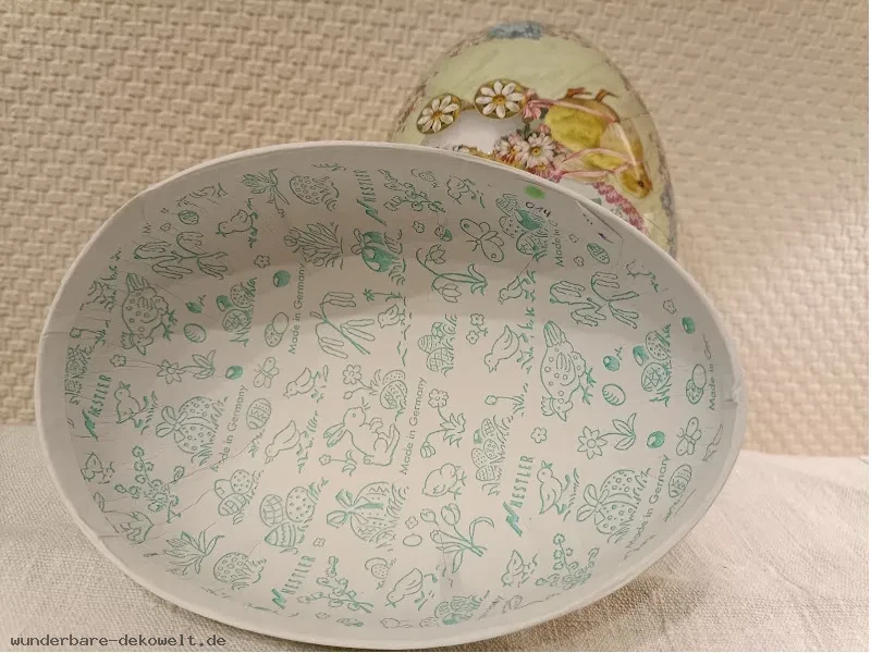 blumenmuster Küken mit Blumen Maße: 15x10Befuellbare pappeier erzgebirge gruen mit blumenmuster